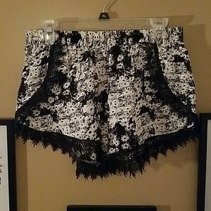 Crochet Detailed Shorts